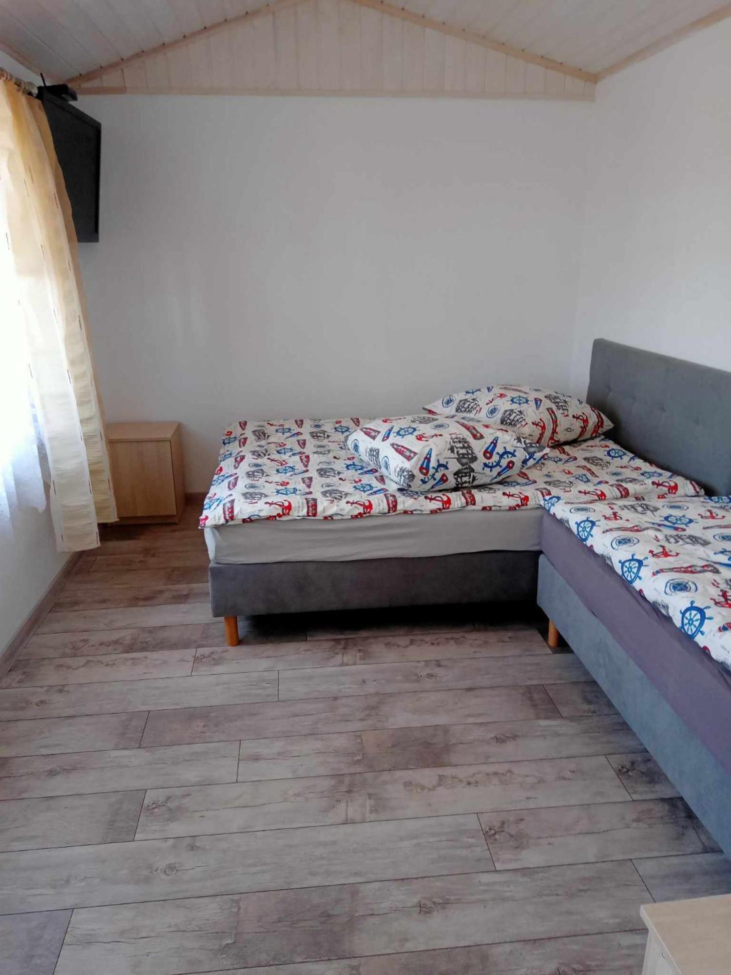 Tropik Homestay *